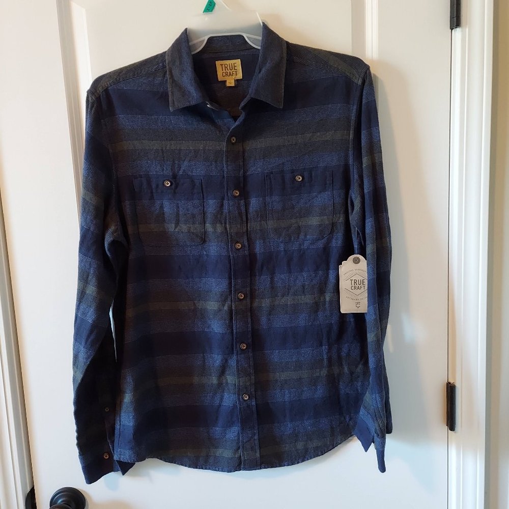 True Craft NWT L blue grey striped long sleeve
